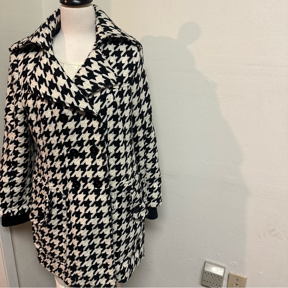 Women’s Black and White Women's Coat